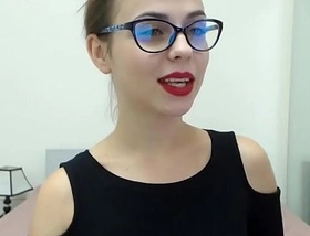 In love with this 18yo nerdy teen round ass