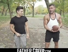 Big cock creep muscle dad unloads in teen boy's warm asshole-fathercreep com