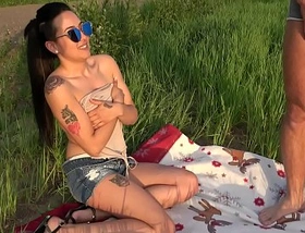 Babe catching sun convinced by ugly dude to fuck him everywhere